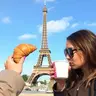Ooh Lala, Paris, la torre Eiffel se derrumbó